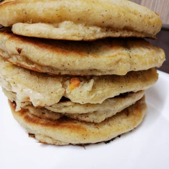 Carrot cake pancakes